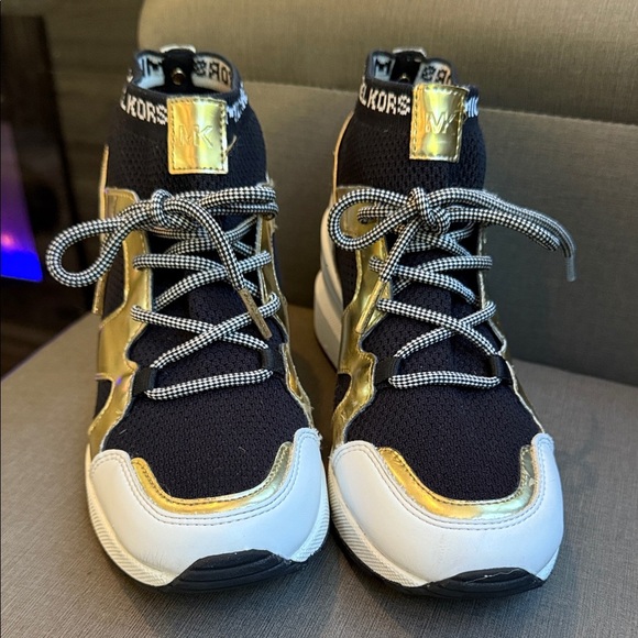 Michael Kors Women's Sneakers in Black, Gold, and White size 6.5 - Picture 1 of 8